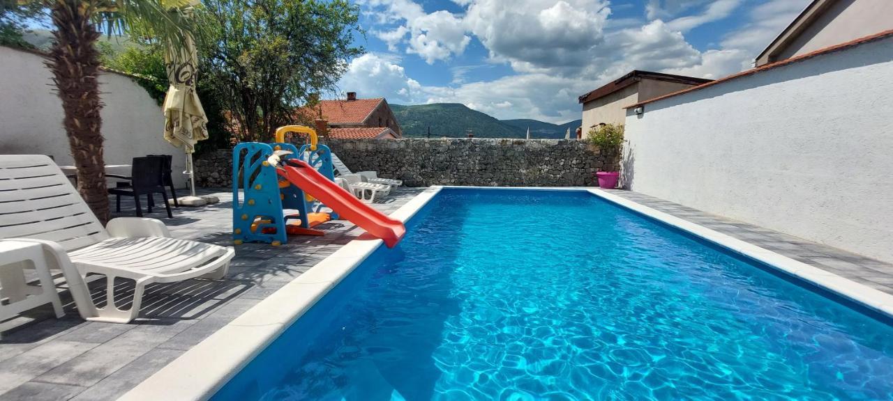 Skyline Apartments Mostar Room photo
